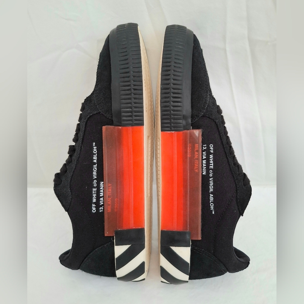 Off-White Men's Unisex Black Suede/Canvas Vulcanized Low Top Sneakers Size 41 - Picture 5 of 13